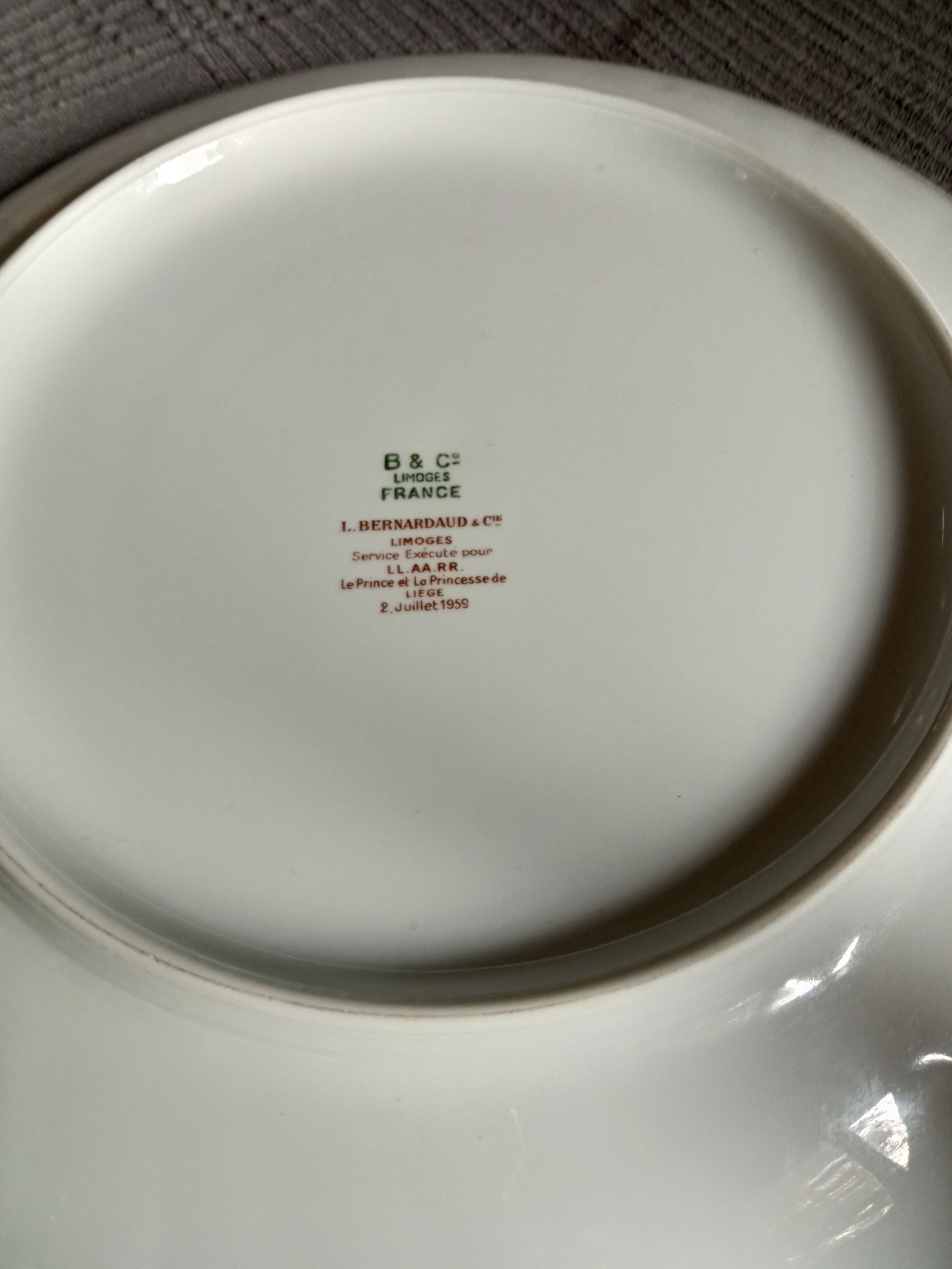 Hollow porcelain dish from Limoges Bernardaud