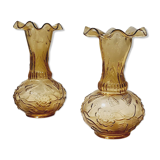 Paire de vases en verre ambré moulé vintage