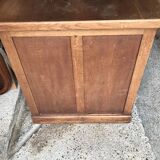 Desk administrative old oak to curtains