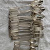 6 couverts en métal argenté modèle filet