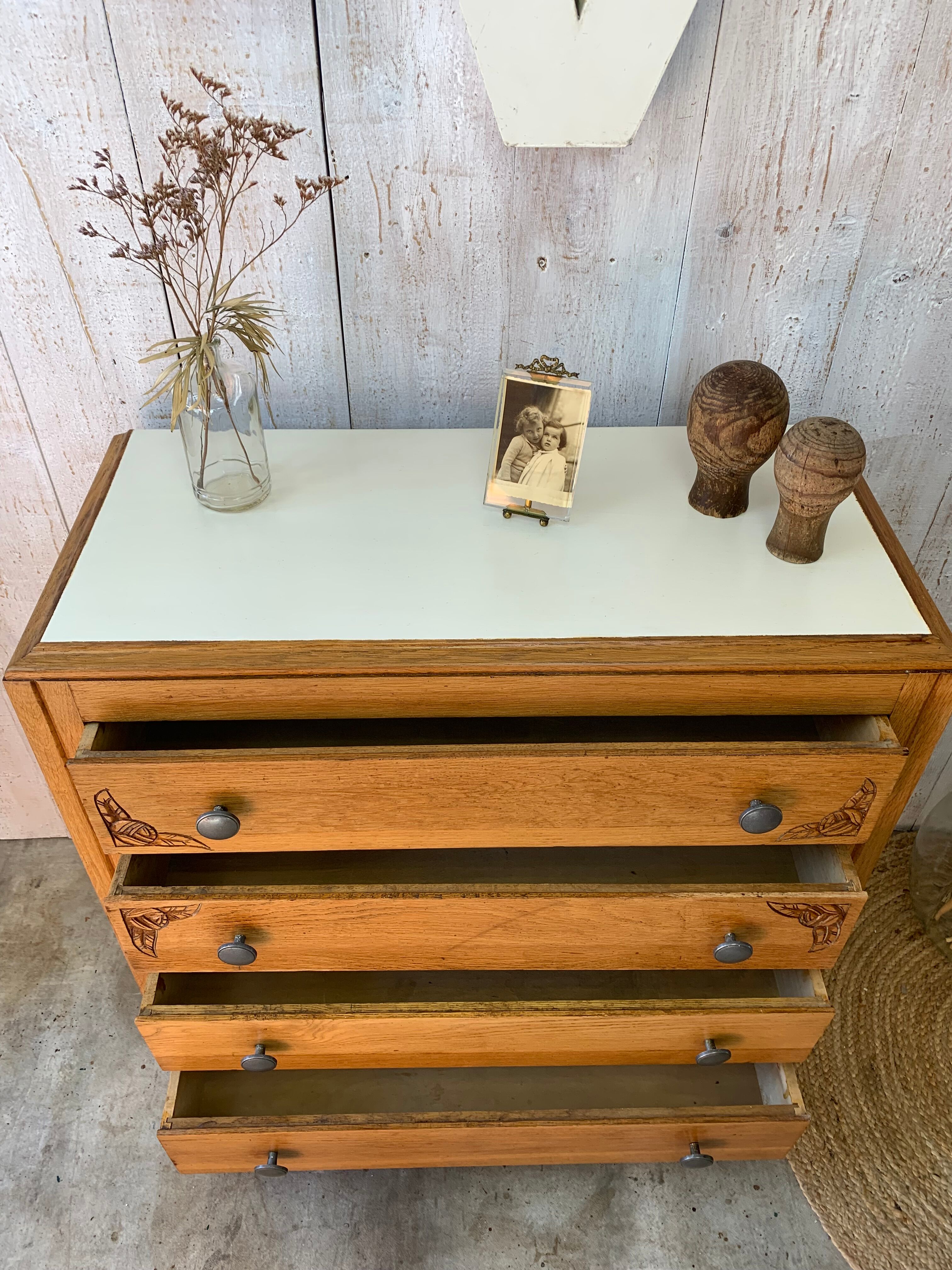 Vintage chest of drawers