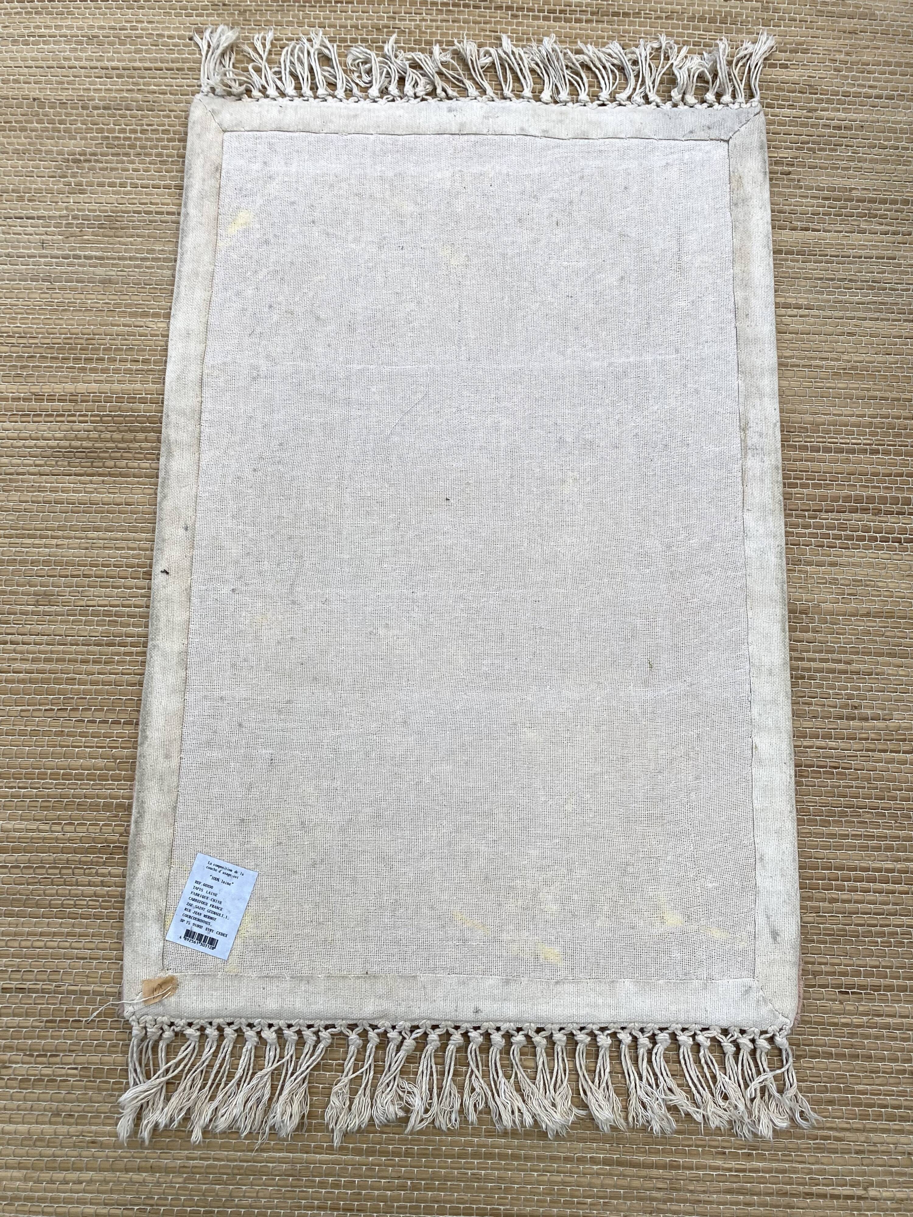 Vintage Chinese wool rug 60X92