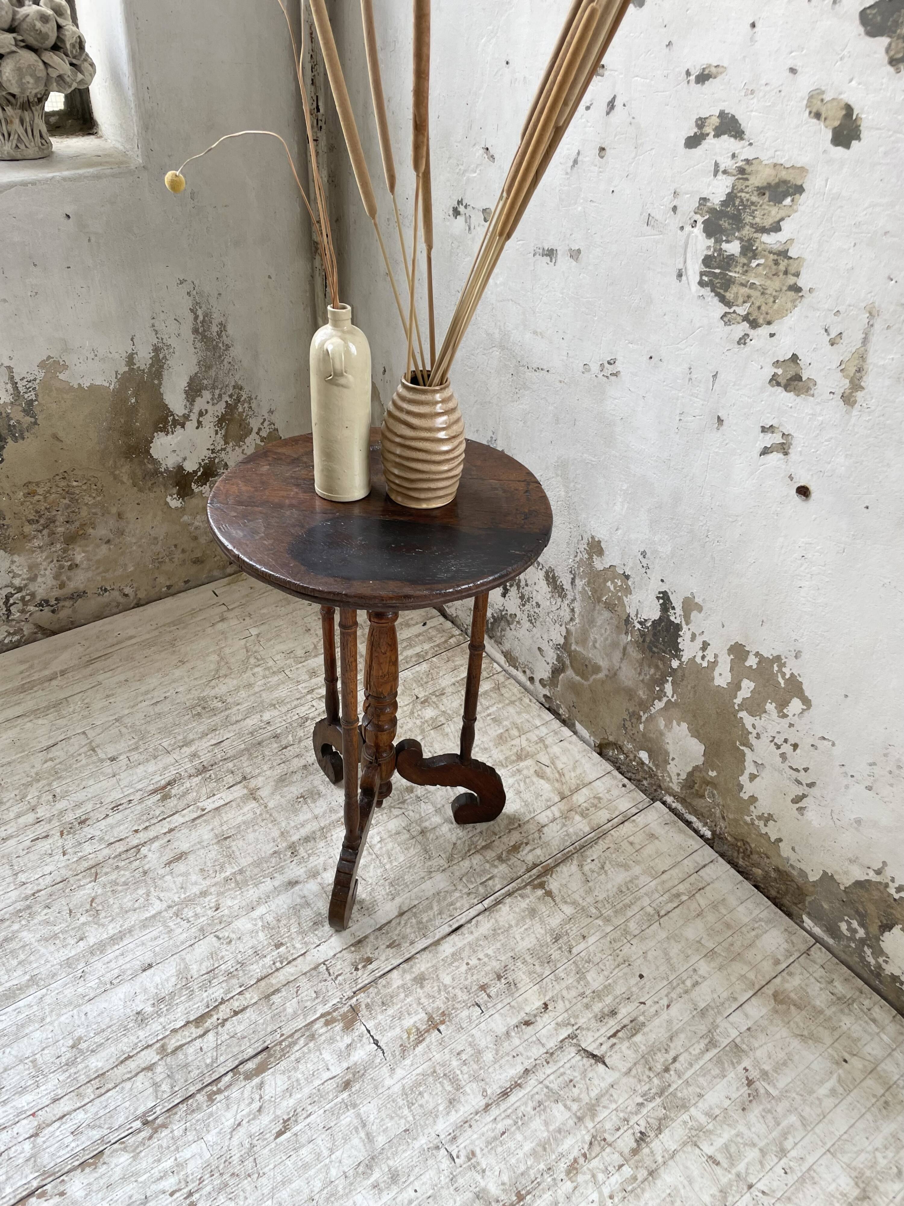 19th century oak pedestal console