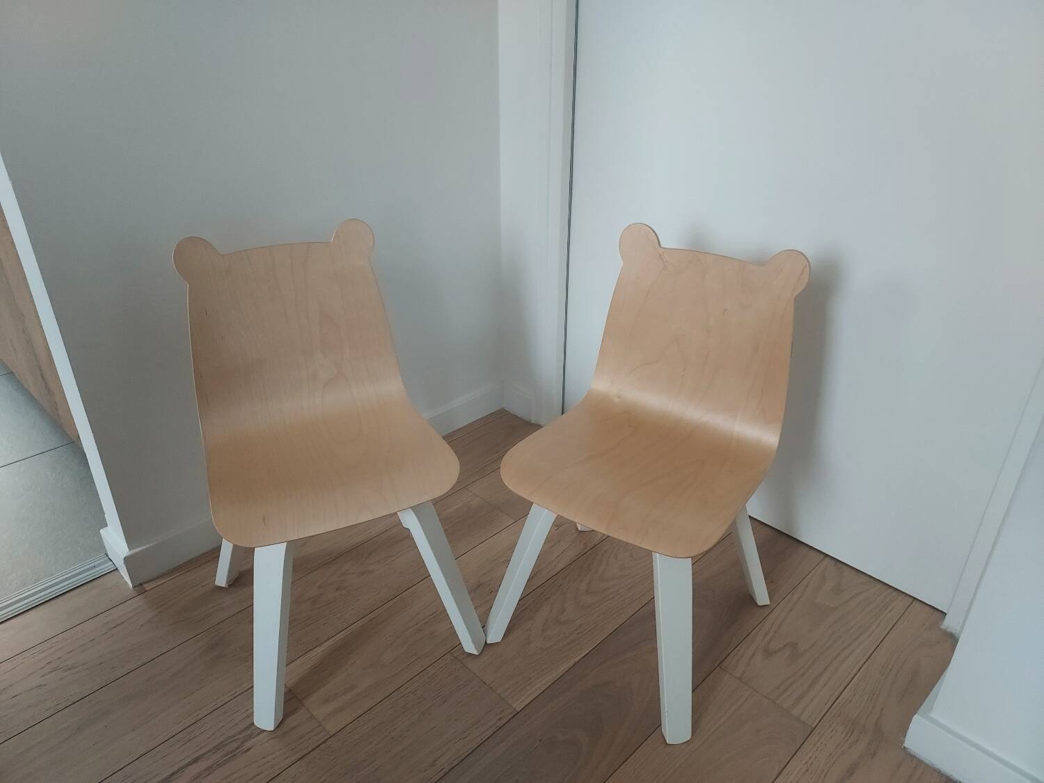 Chaises ×2 Play Ours Ouef NYC