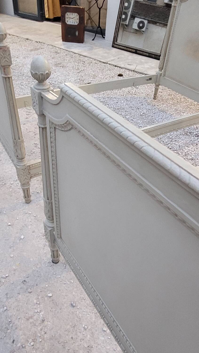 Pair of antique Louis XVI style beds with patina - 1900s