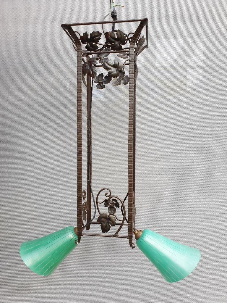 Art Deco chandelier 1930 in leafy wrought iron with 2 green tulip lights