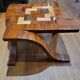 Table basse de forme carré en bois marqueté