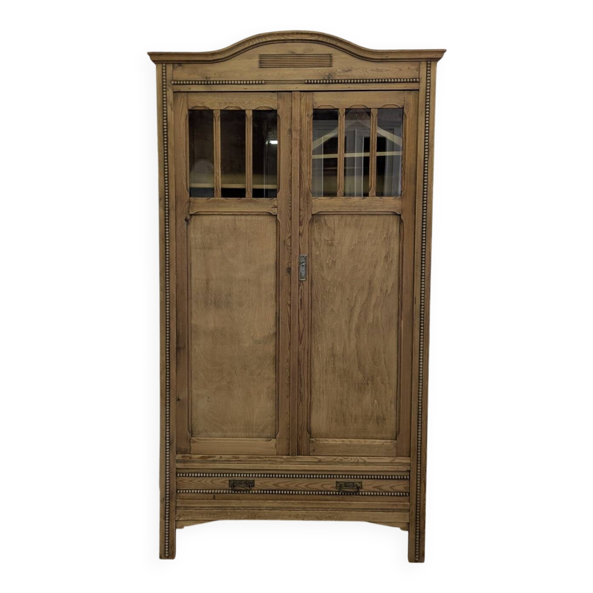 Antique 1900s linen wardrobe