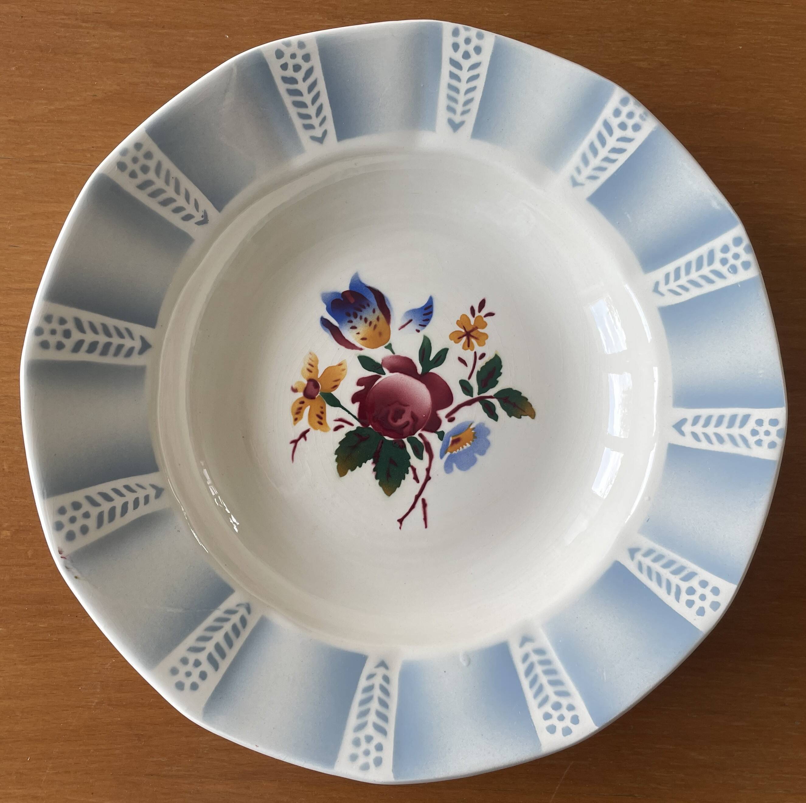 6 antique deep plates in Sarreguemines earthenware