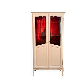 Small display bookshelf