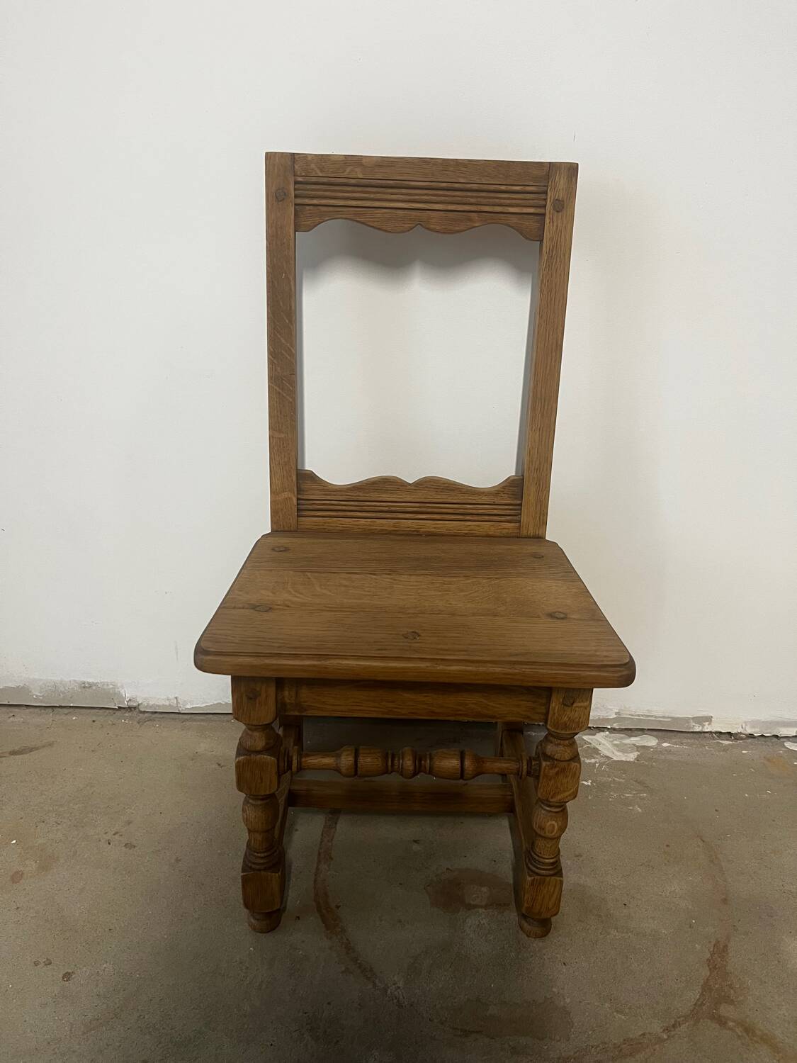 Solid oak chair for children