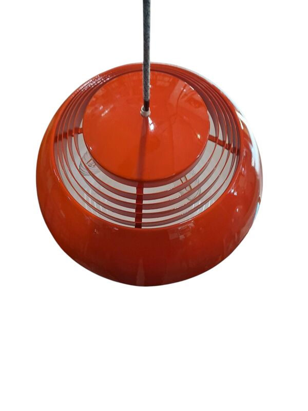 Suspension de arne jacobsen pour louis poulsen - ''aj royal'' pour le sas royal hotel / 1960 danemark