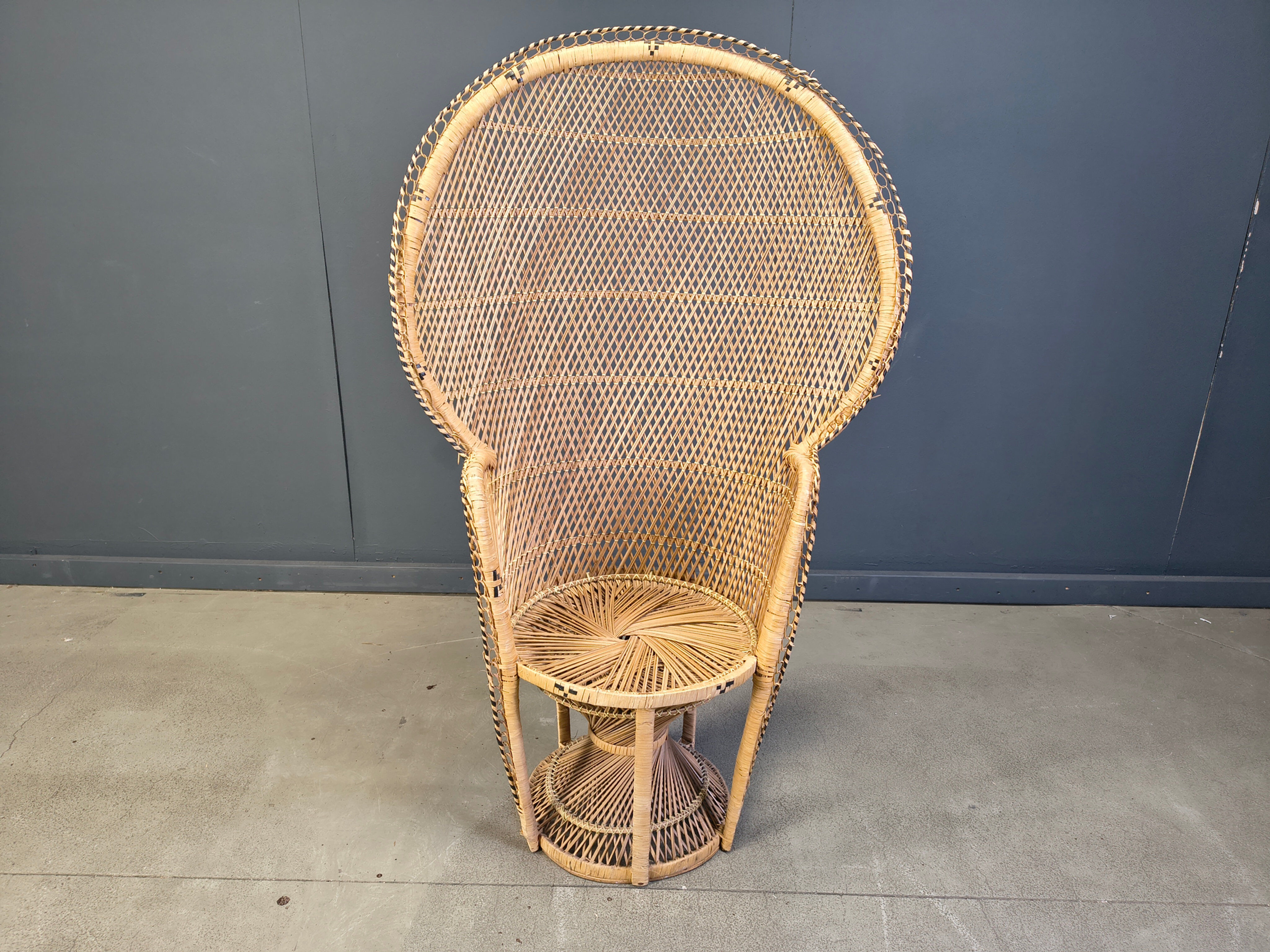 Vintage wicker peacock chair, 1970s