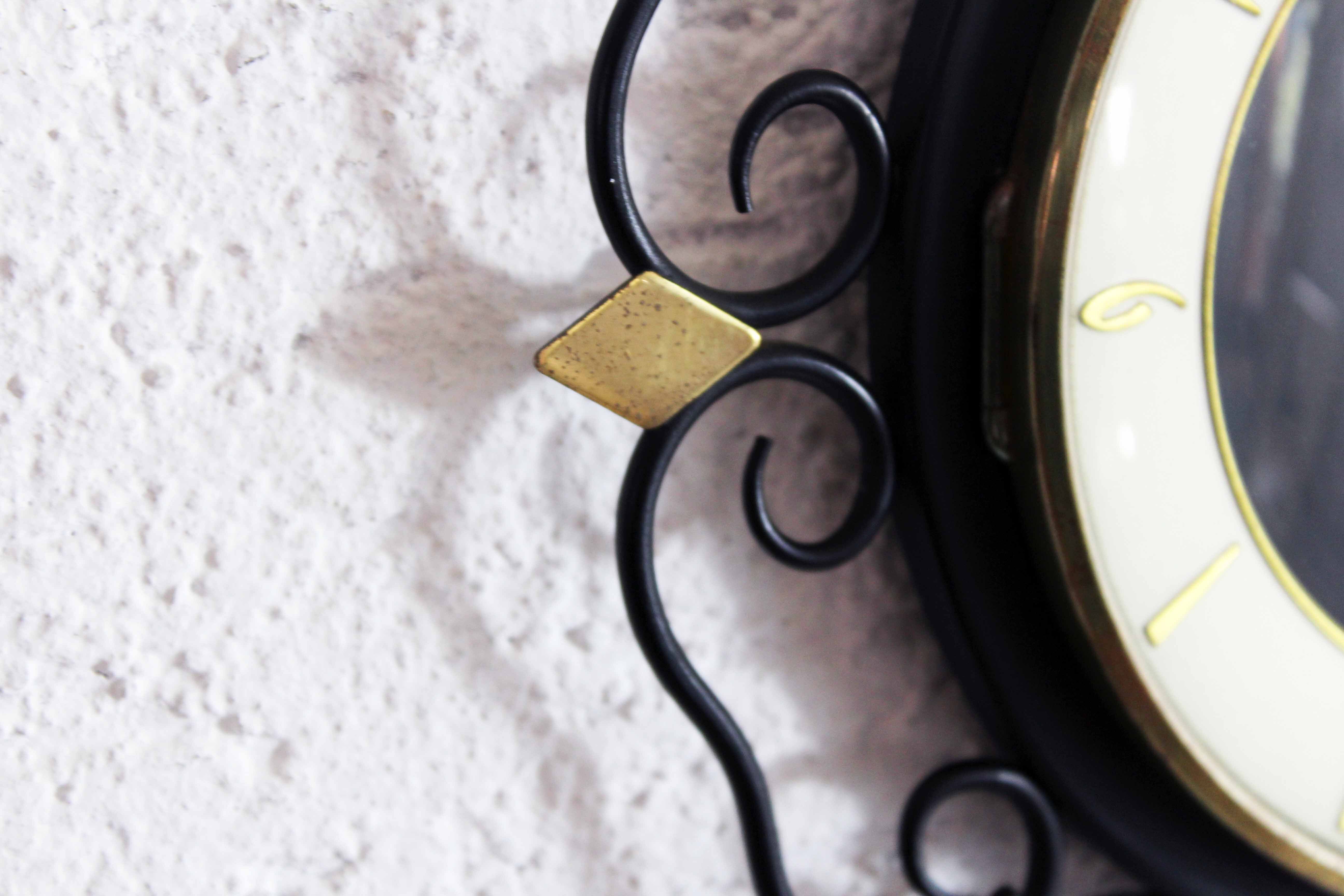 Wall clock Star