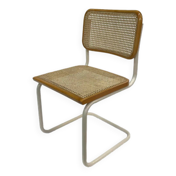 Chaise Cesca modèle b32 en blanc et bois par Marcel Breuer