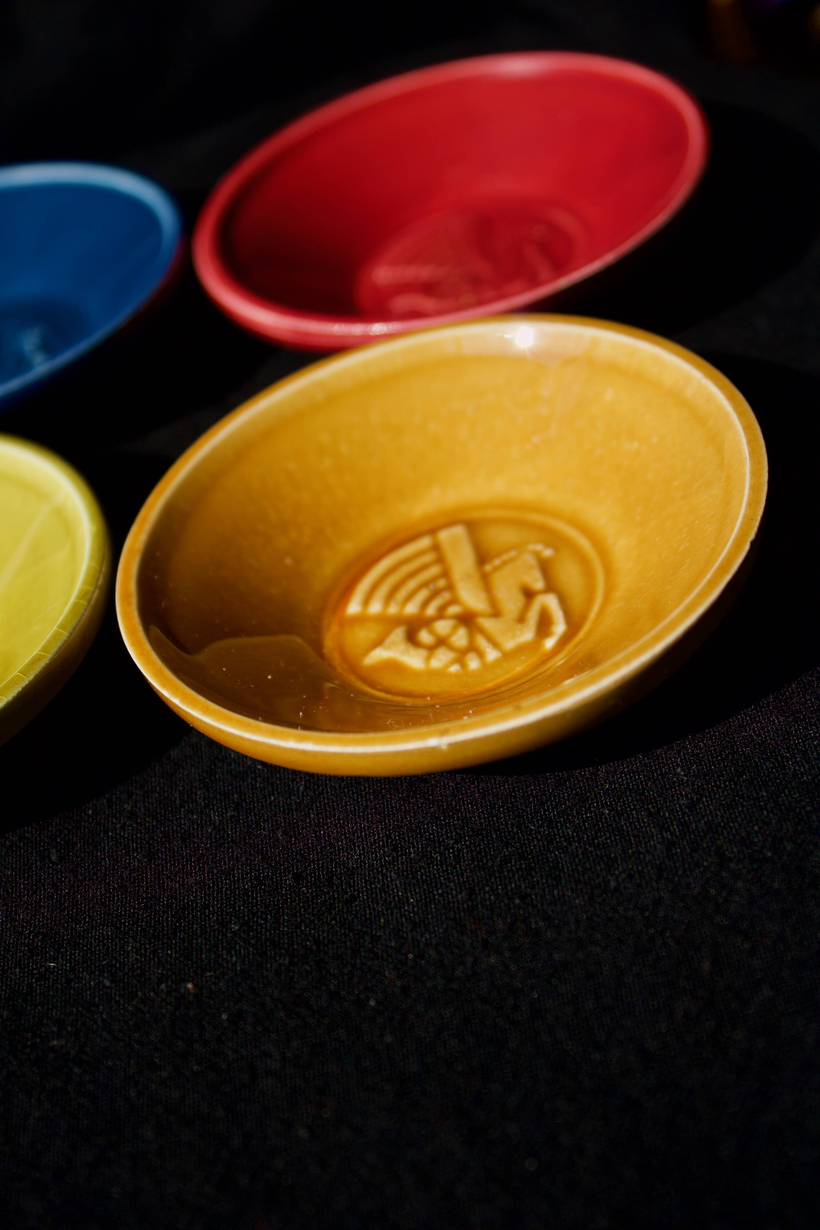 Air France : Old ashtrays / pocket drains / advertising cups in porcelain 1950's