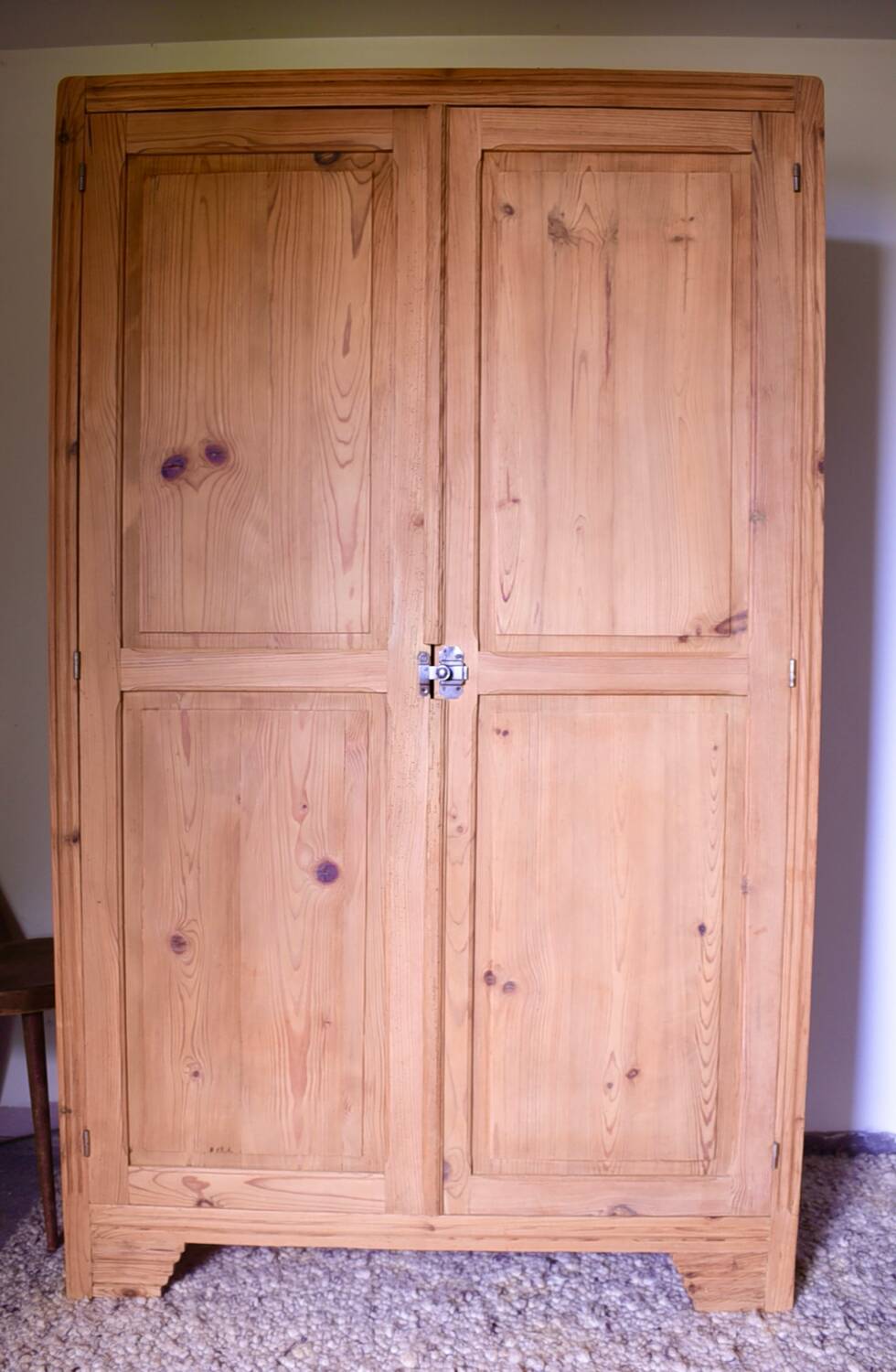Armoire campagnarde
