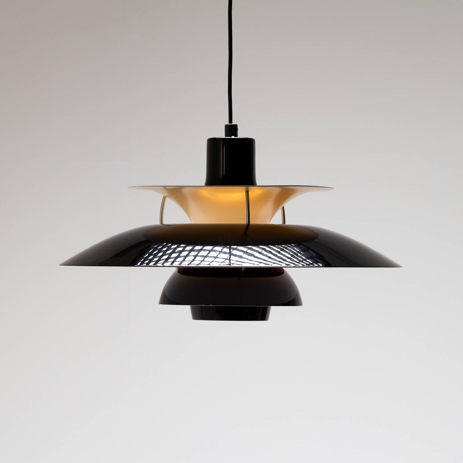 Louis Poulsen ph5 pendant light | Poul Henningsen | restoration | black