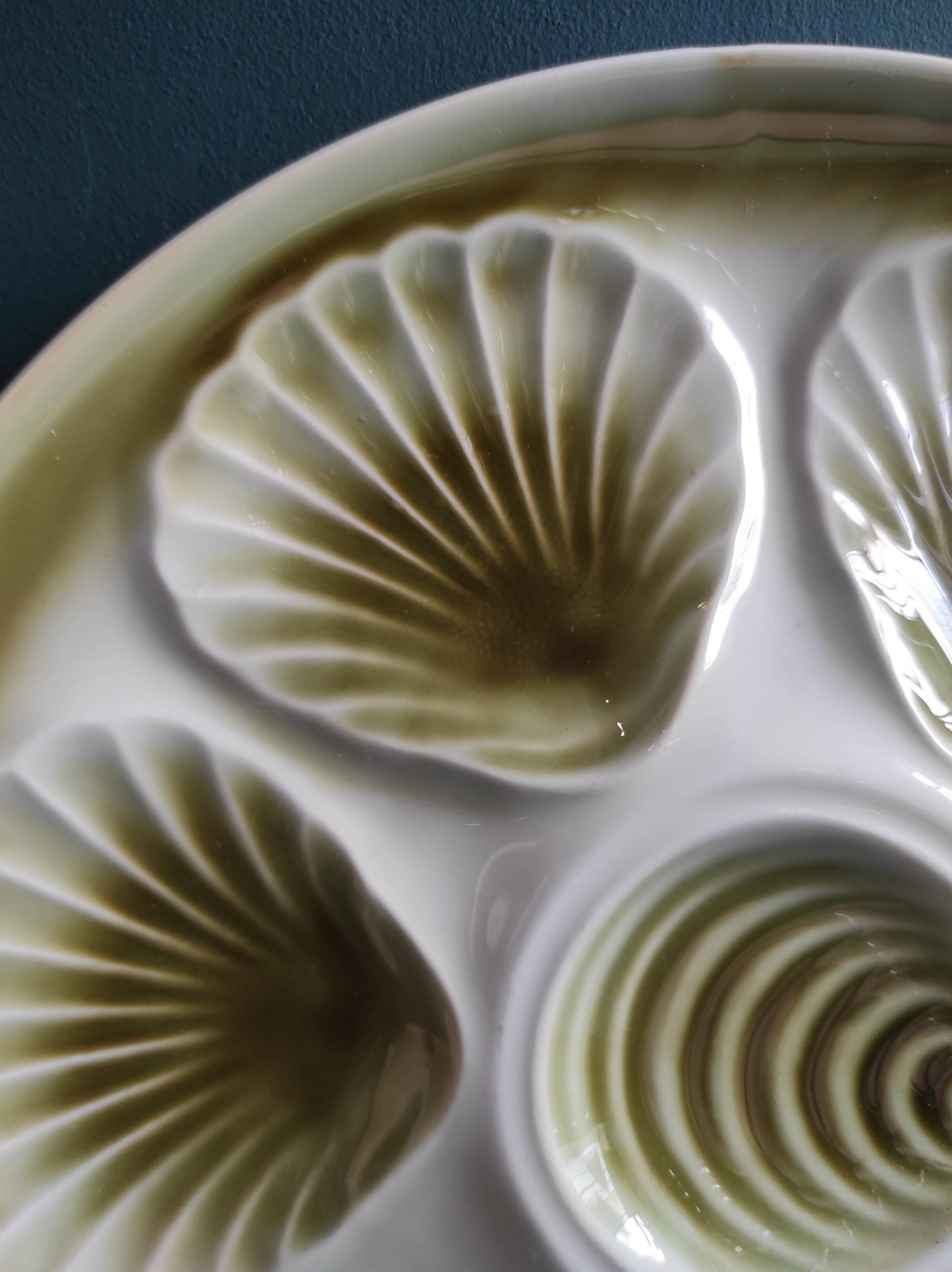Vintage French oyster plate from Moulin des Loups