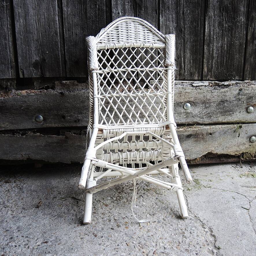 Antique White Wicker Children's Armchair