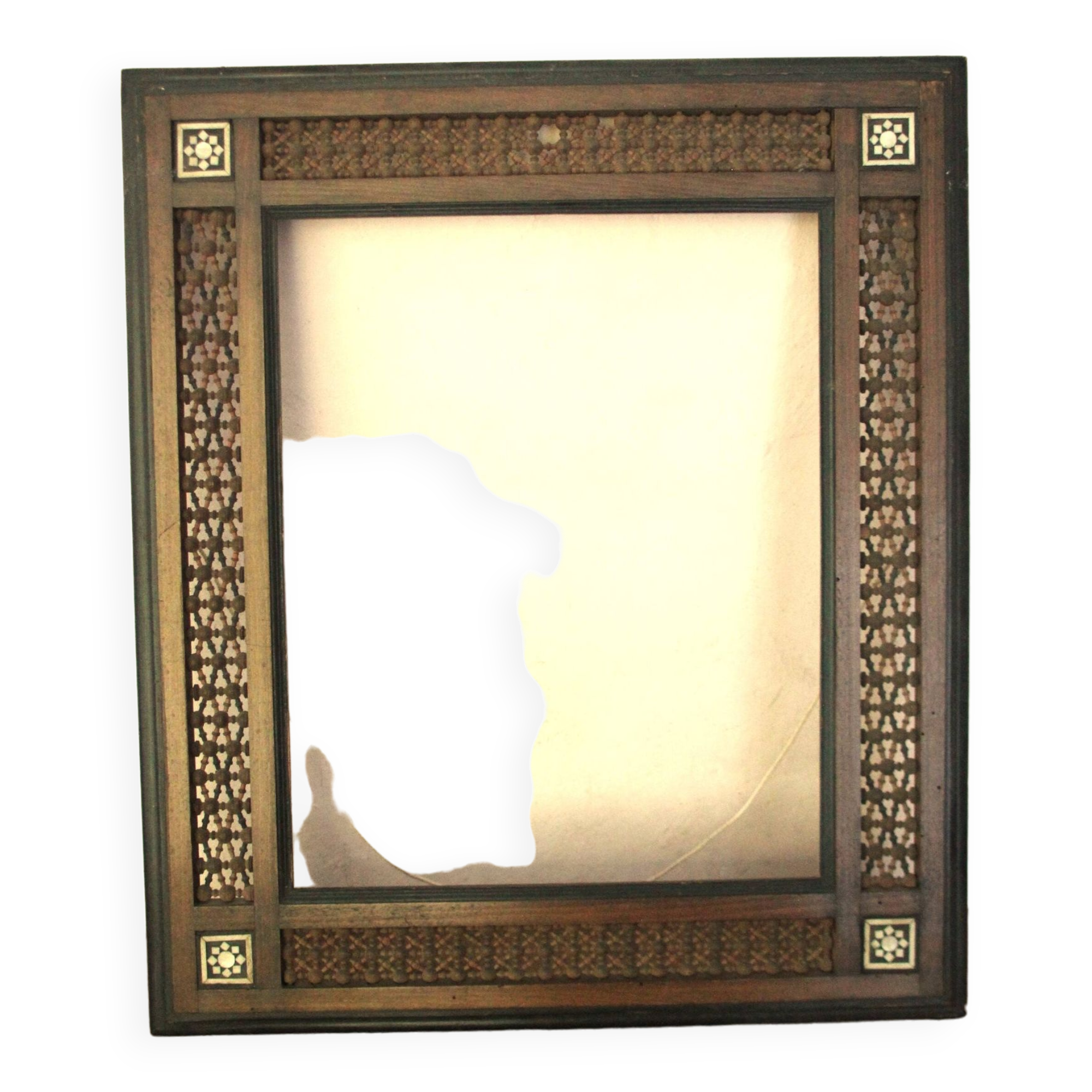 Large oriental frame with moucharabieh decoration