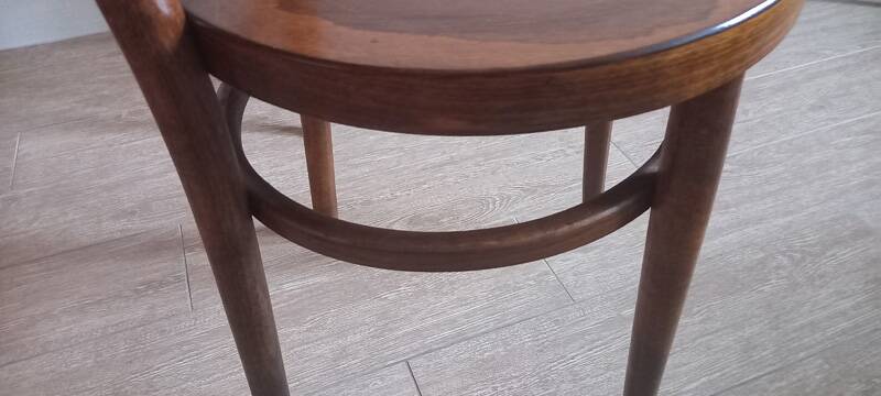 Lot de 4 chaises bistrot Baumann assises rondes.