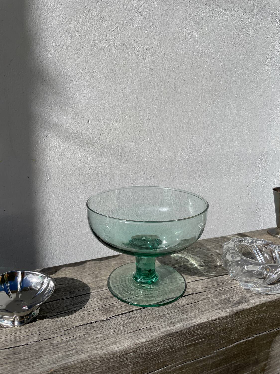 Coupe sur pied en verre soufflé