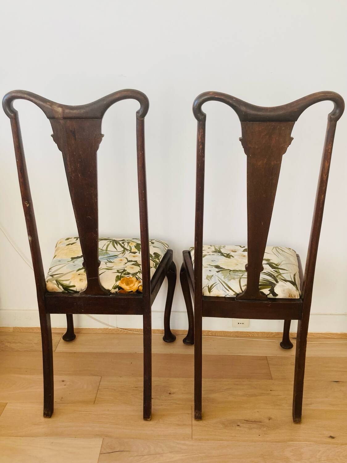 Set of 2 Art Nouveau chairs