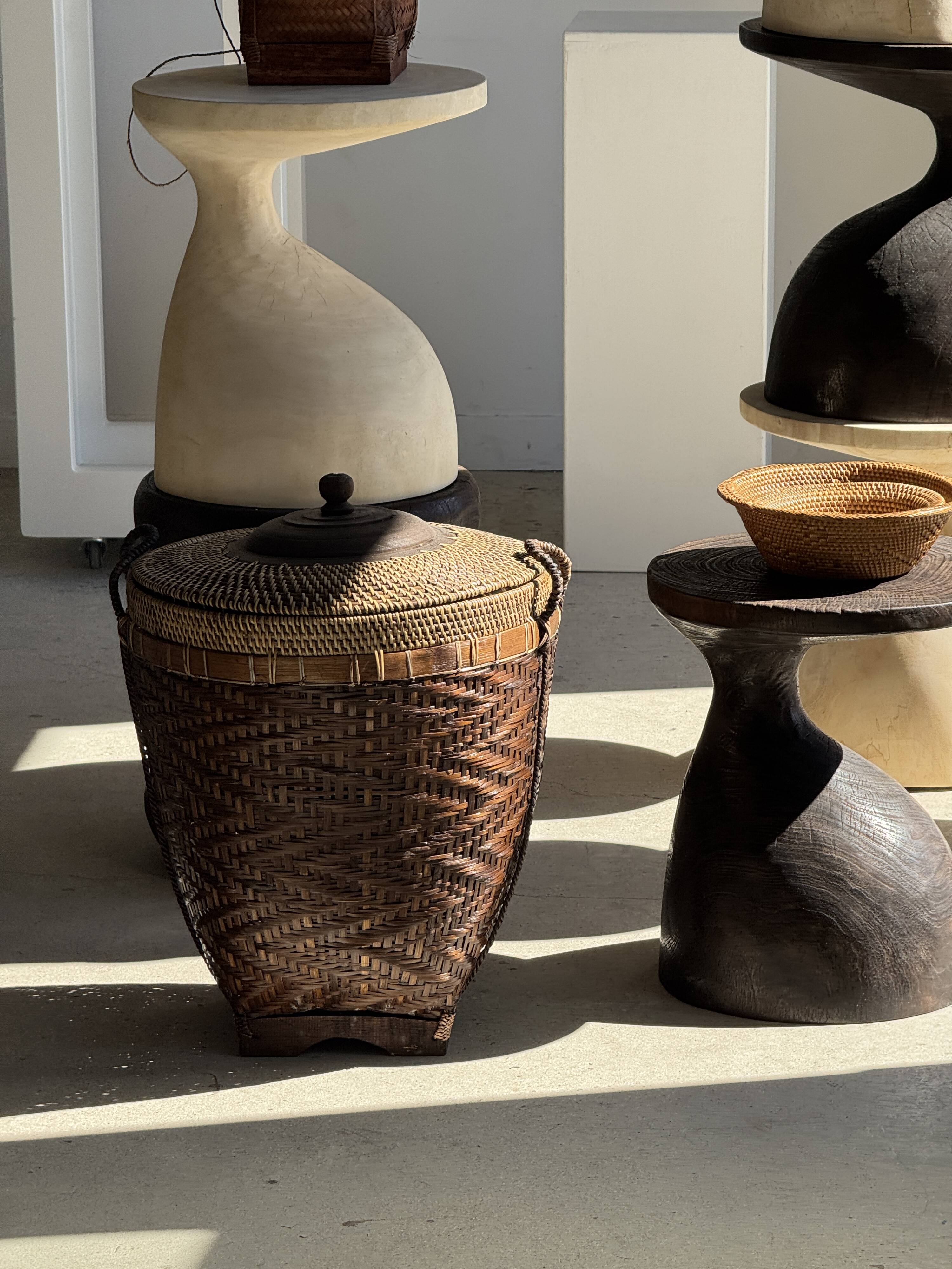 Traditional Indonesian brown basket H60 D45