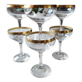 Set of 6 champagne glasses in finely cut crystal, enhanced with a golden border