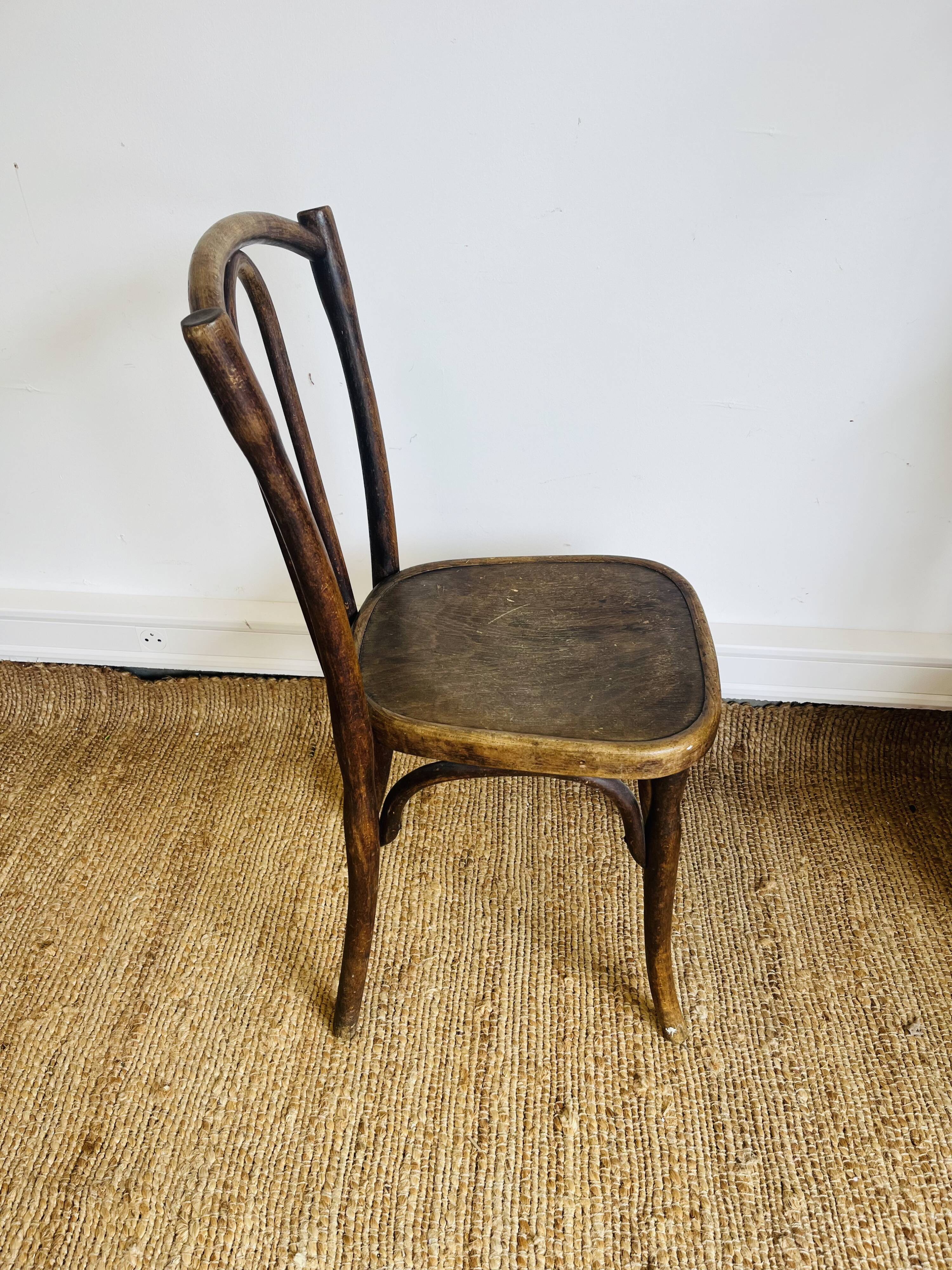Antique bistro chair – J & J Kohn – curved wood