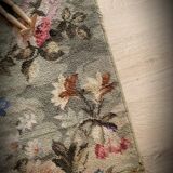 English carpet Axminster 69x118cm