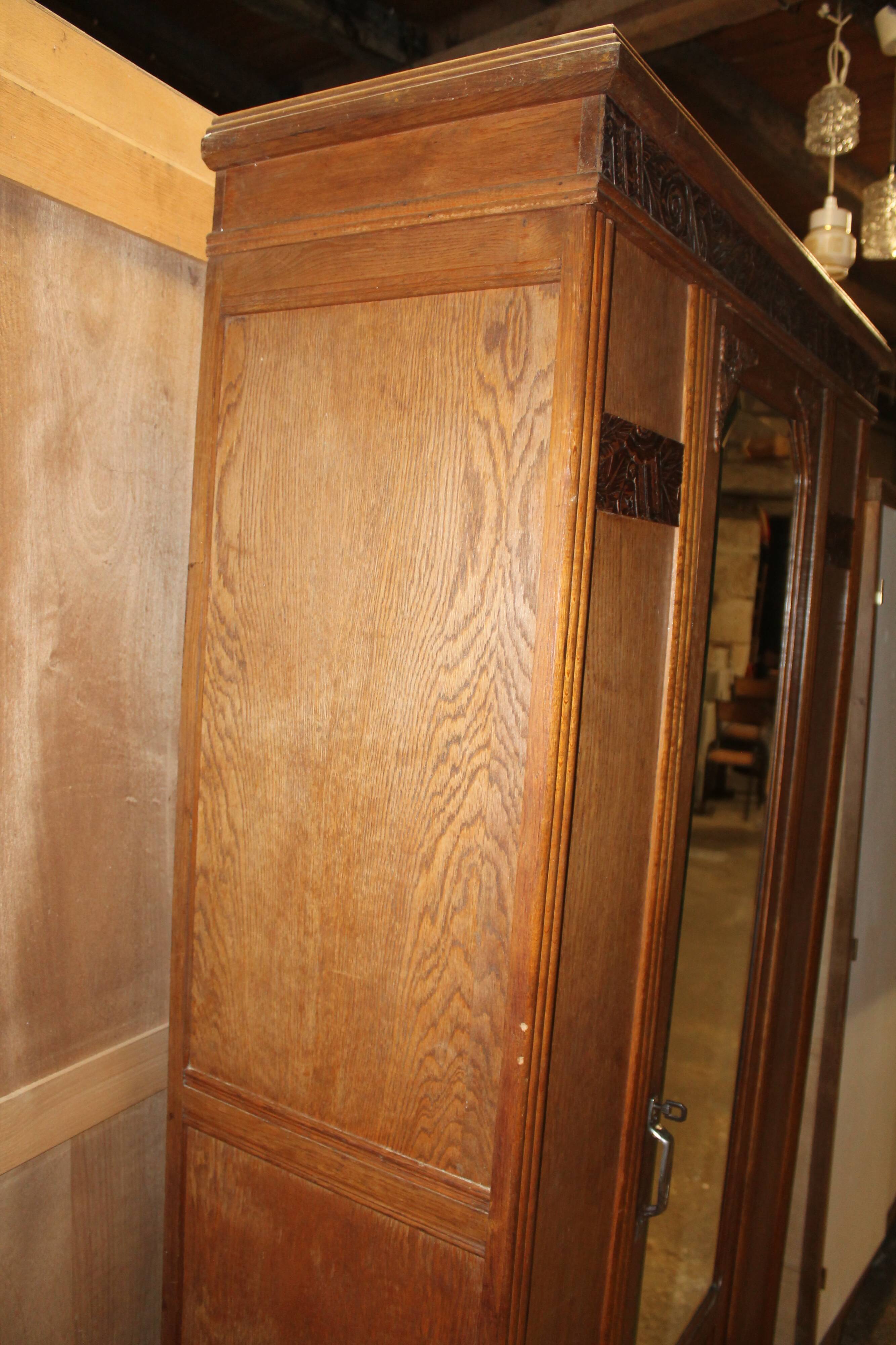 Armoire parisienne à glace