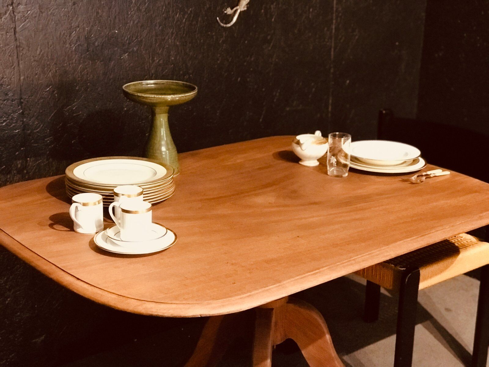 Victorian Tilting Breakfast Table in Raw Wood Mahogany