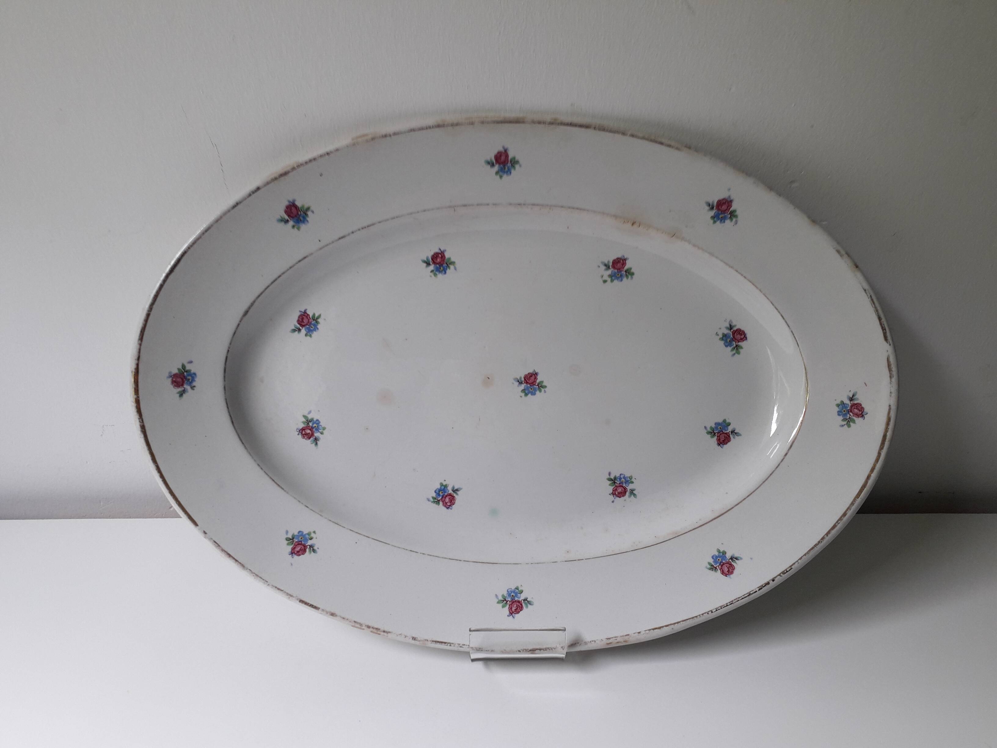 Oval Luneville porcelain dish (32.5x22.5cm) A1