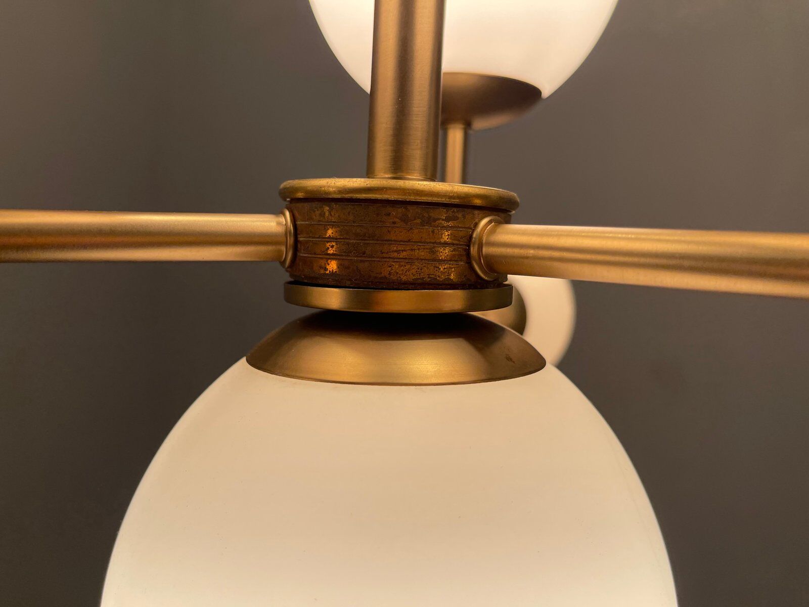 Lustre Spoutnik en verre opalin avec 7 lumières