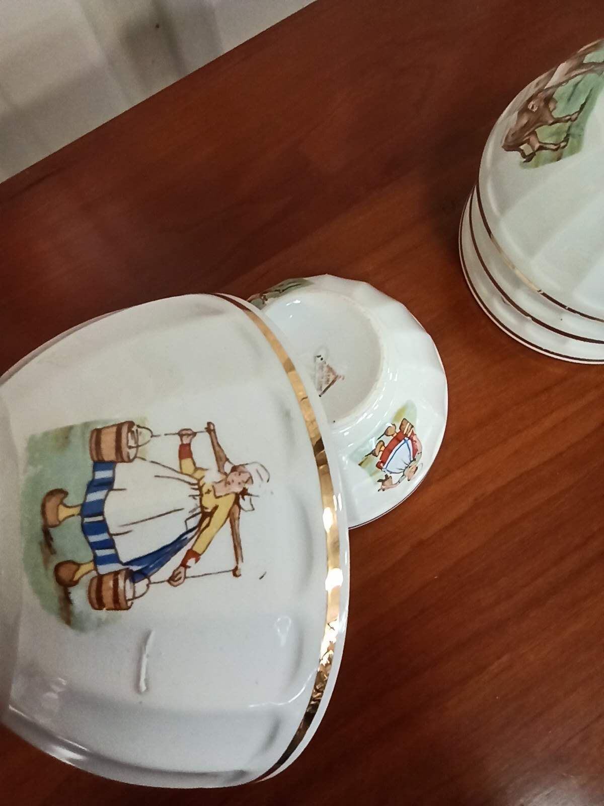 Set 6 bowls cow creamer semi porcelain old