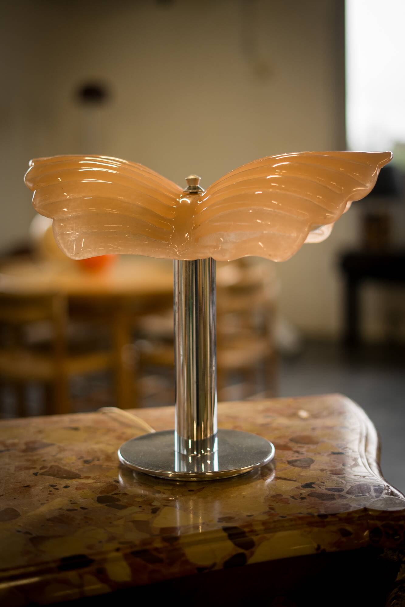 Pair of floor lamps in Murano glass shell type.