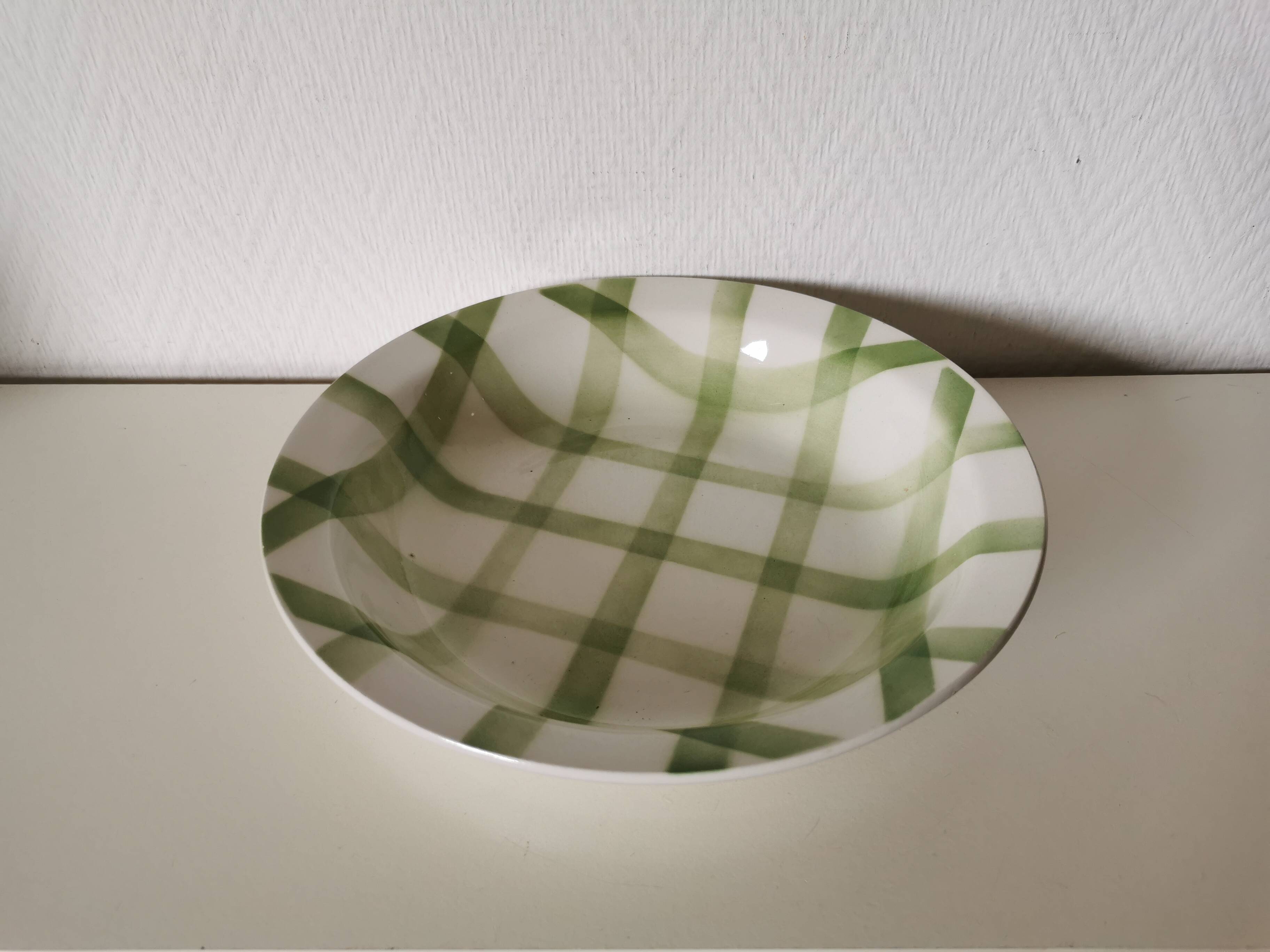 hollow dish Moulin des Loups green tiles