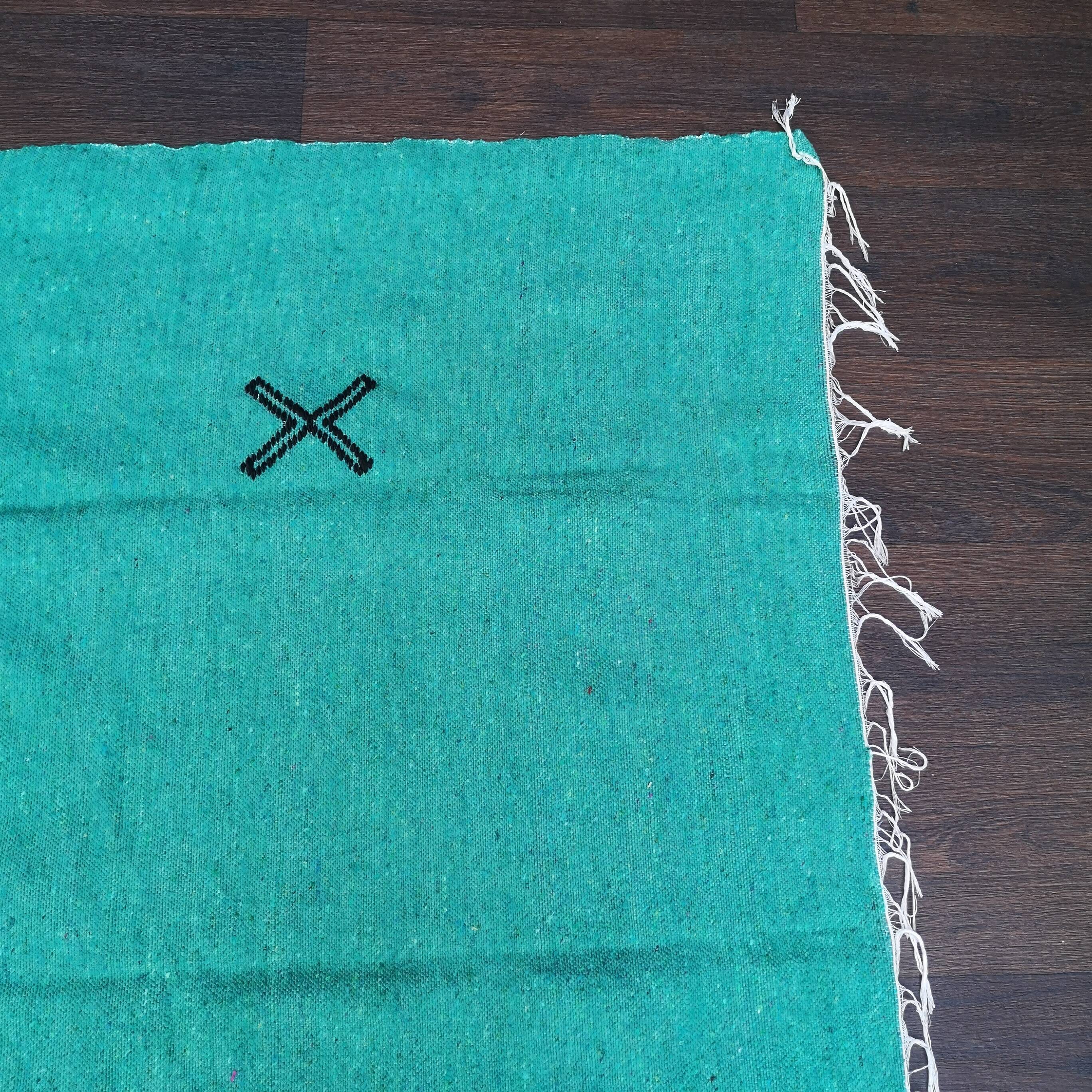 Berber green cotton carpet 140 x 225 cm