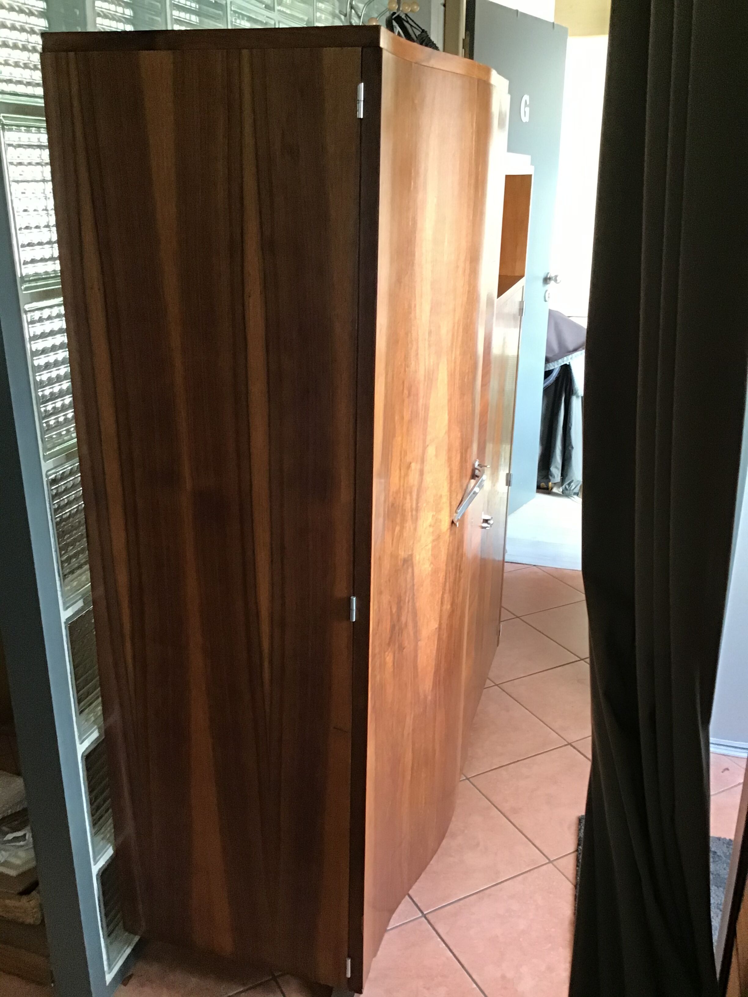 Asymmetrical Art Deco wardrobe curved walnut plating