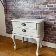 Table de chevet, petite commode