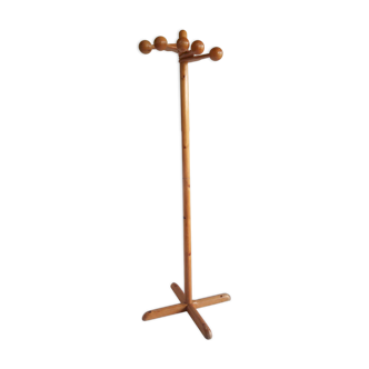 Astral coat rack