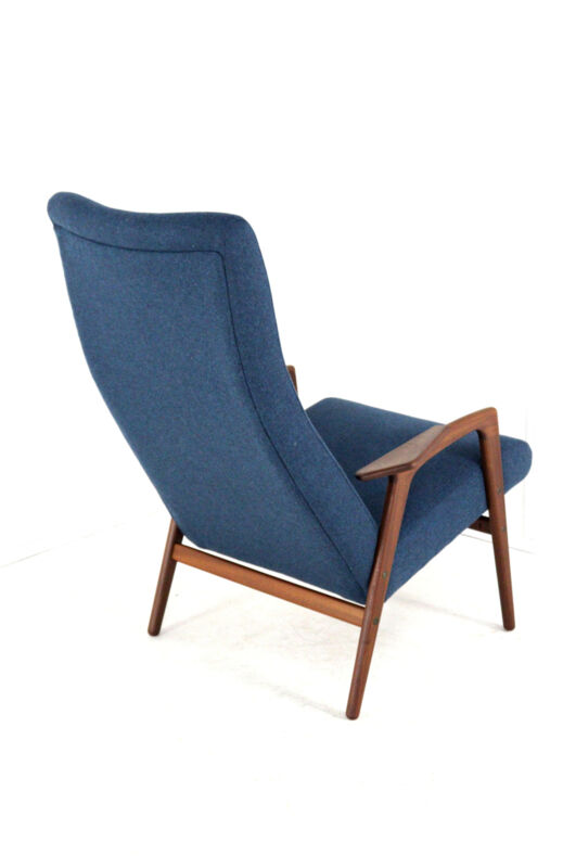 Pastoe Ruster by Yngve Ekstrom Armchair FT08 - new upholstery