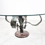 Table basse à fleurs en acier sculpté, années 1970