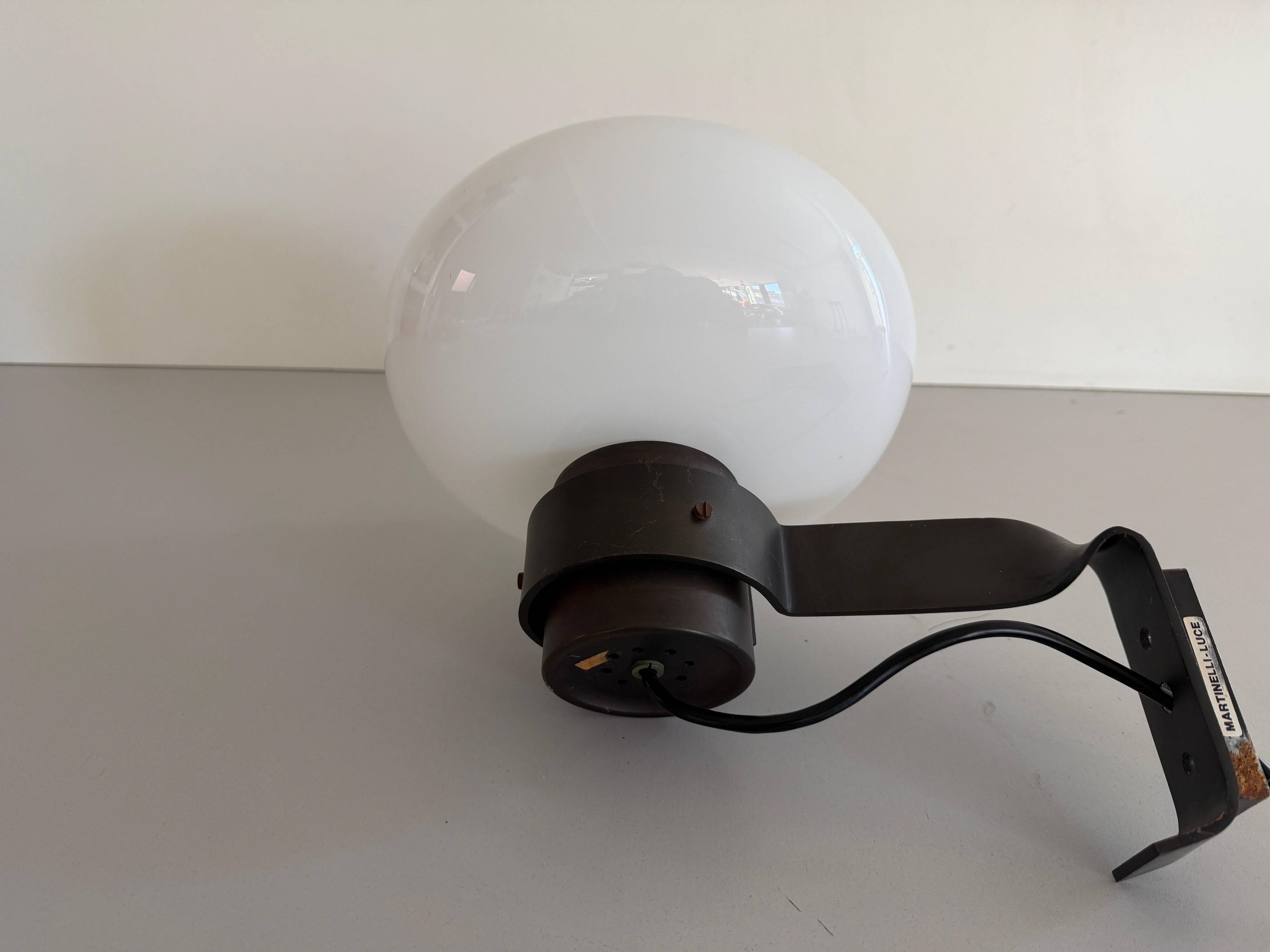 Applique simple par Elio Martinelli pour Martinelli Luce, 1970, Italie