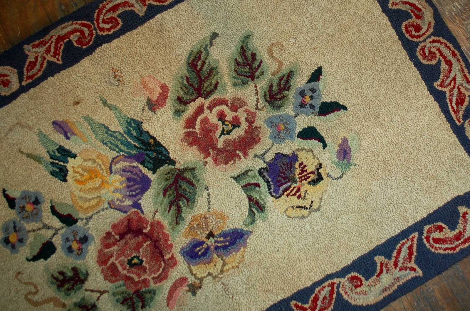 Old American Carpet Hooked handmade 67cm x 103cm 1900s