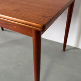 Vintage extendable table