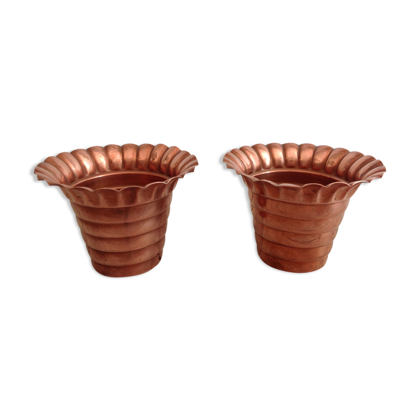 Duo of cache copper pots