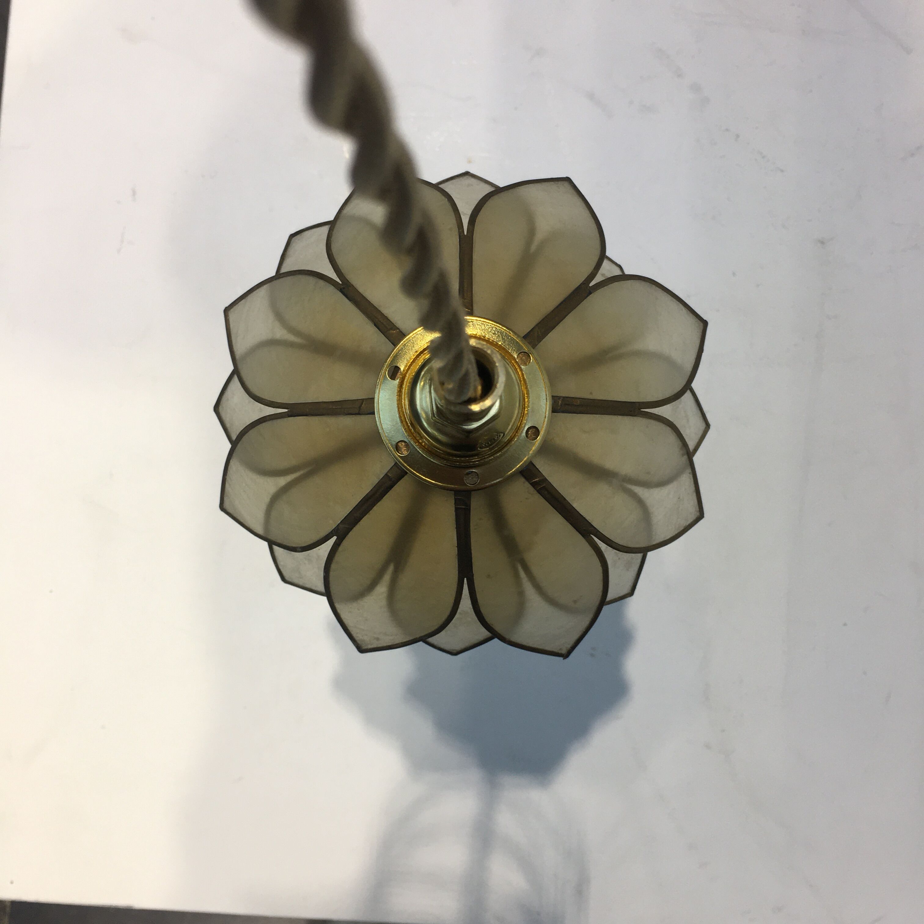Lamp in mother-of-pearl and brass